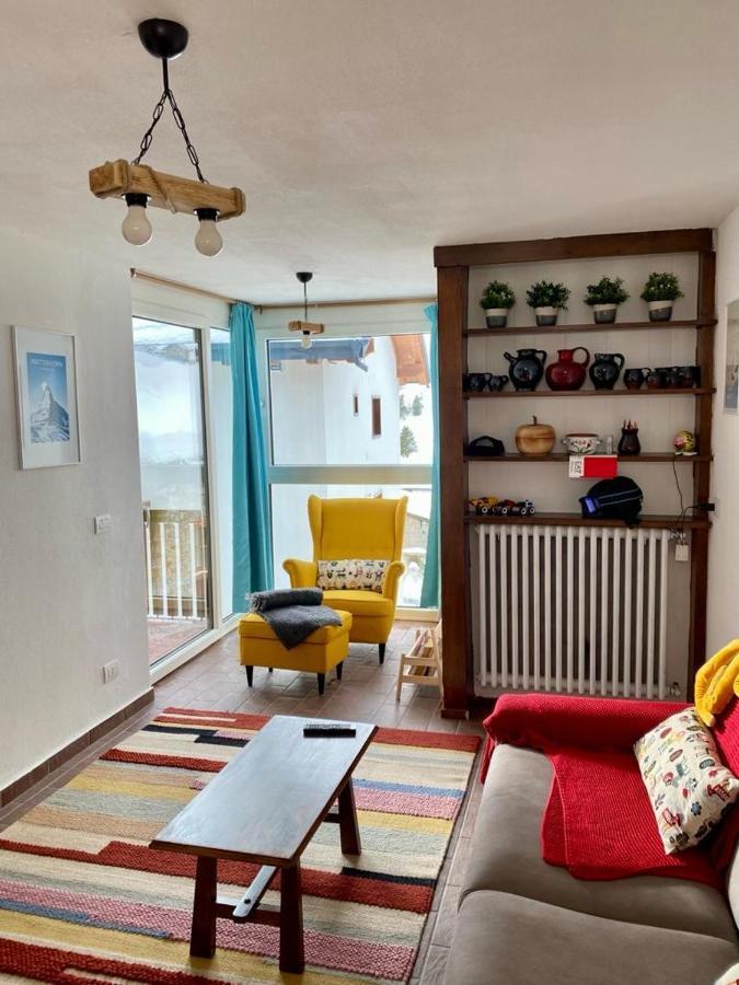 Cozy Apartment Near The Slopes Breuil-Cervinia Bagian luar foto