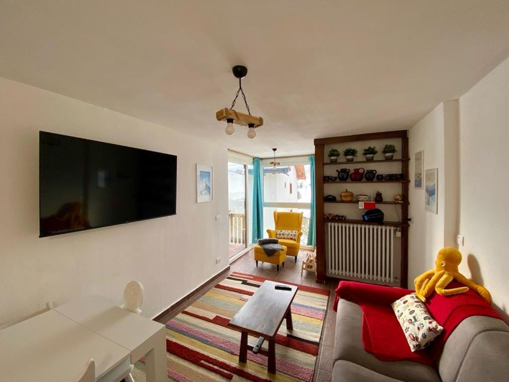 Cozy Apartment Near The Slopes Breuil-Cervinia Bagian luar foto